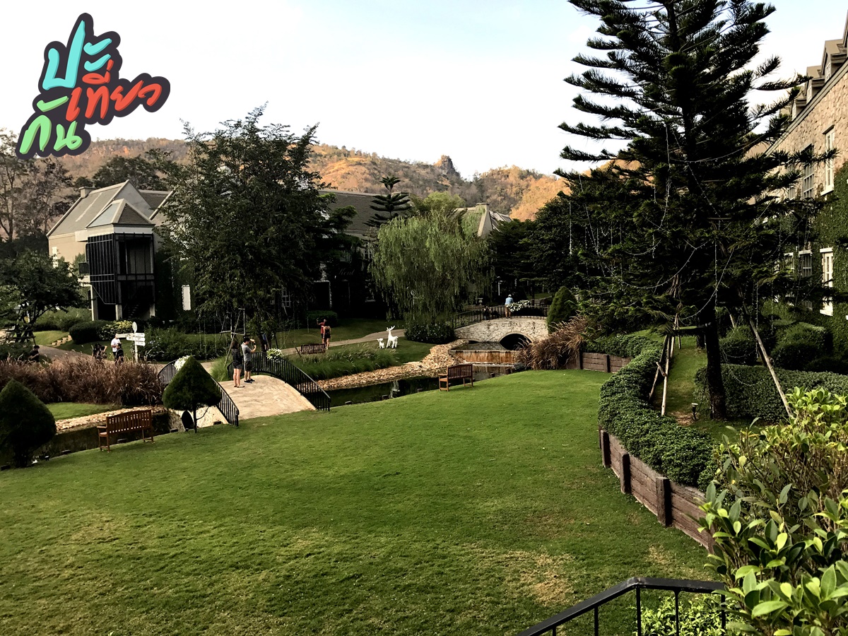 วิวสุดสวยงาม ร้าน THE CASTLE RESTAURANT
