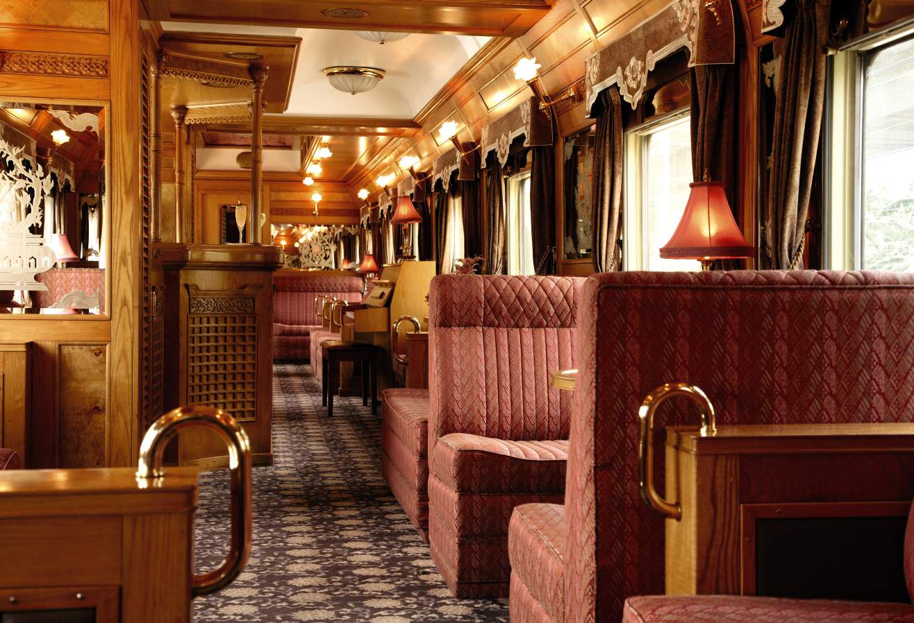 ภายในขบวนรถ Eastern & Oriental Express
