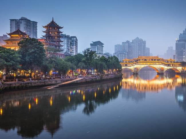 จีนขยายเพิ่มอีก 5 เมือง ต่างชาติเข้าได้ 6 วัน ไม่ต้องขอวีซ่า