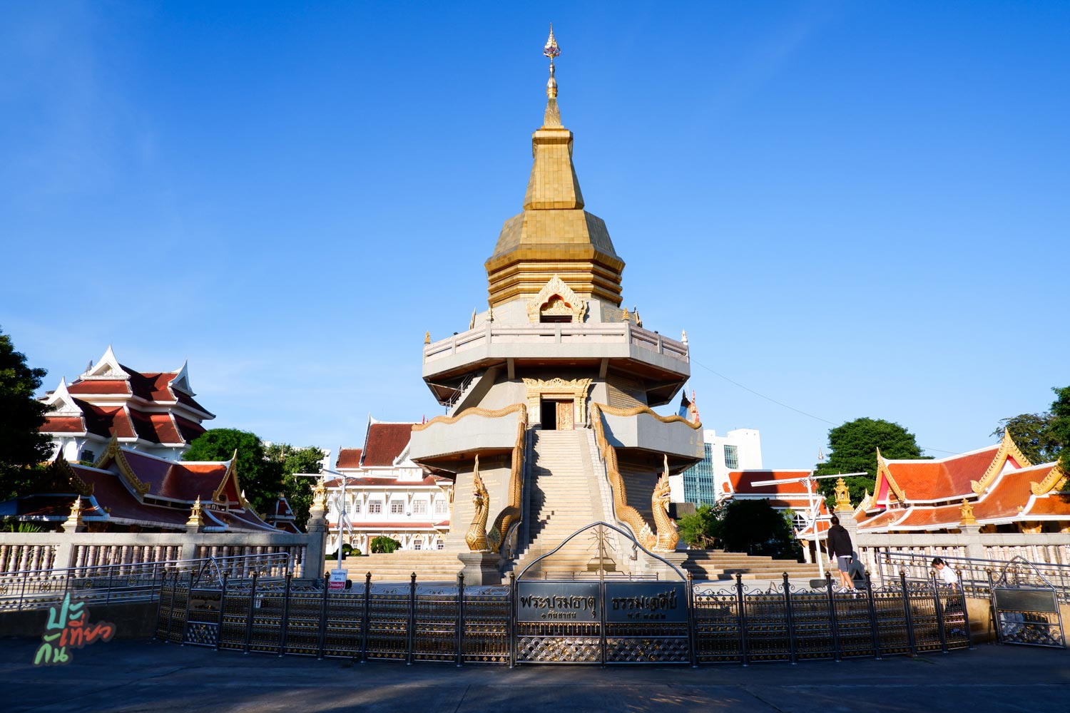 พระบรมธาตุธรรมเจดีย์ วัดโพธิสมภรณ์ อุดรธานี