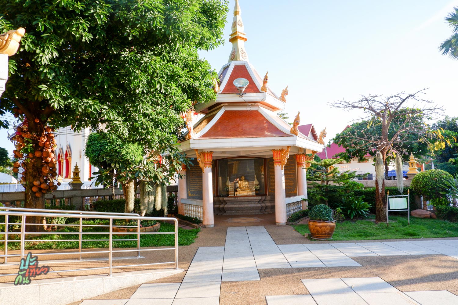 หลวงปู่อ่อน ญาณสิริ วัดป่านิโครธาราม