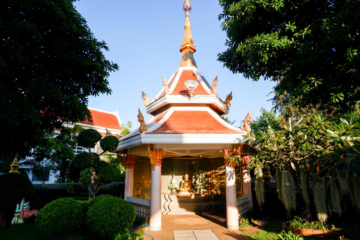 ศาลารูปเหมือน พระธรรมวิสุทธิมงคล (หลวงตาพระมหาบัว ญาณสัมปัณโณ) วัดป่าบ้านตาด