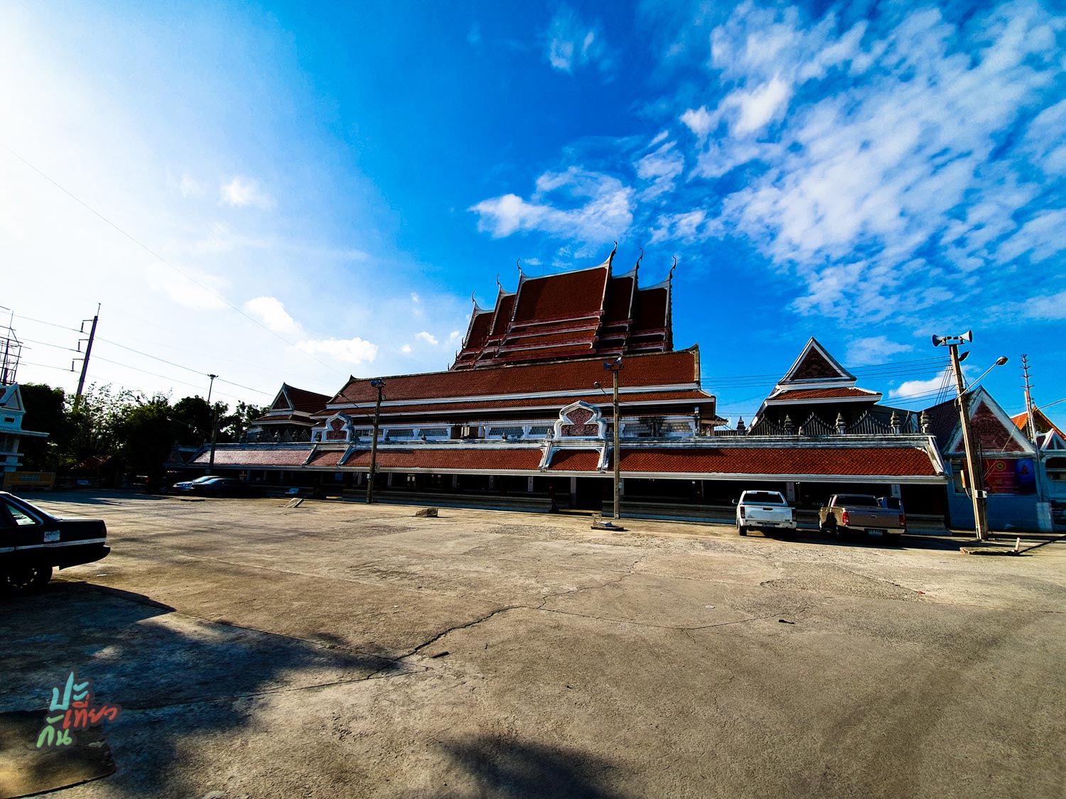 ด้านข้างอุโบสถ ภายในวัดคงคา