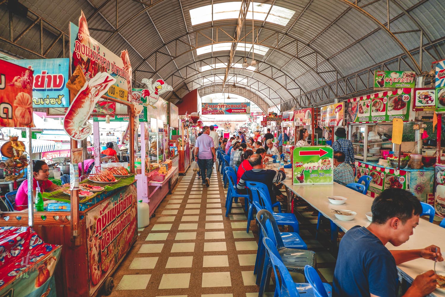 ร้านอาหารภายในวัด