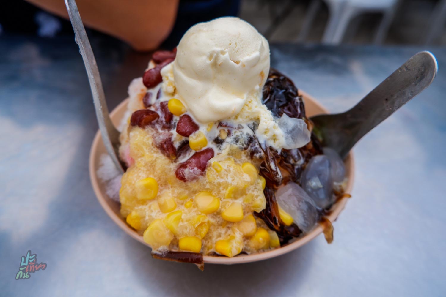 น้ำแข็งใสถั่วแดง (Ice Kacang)