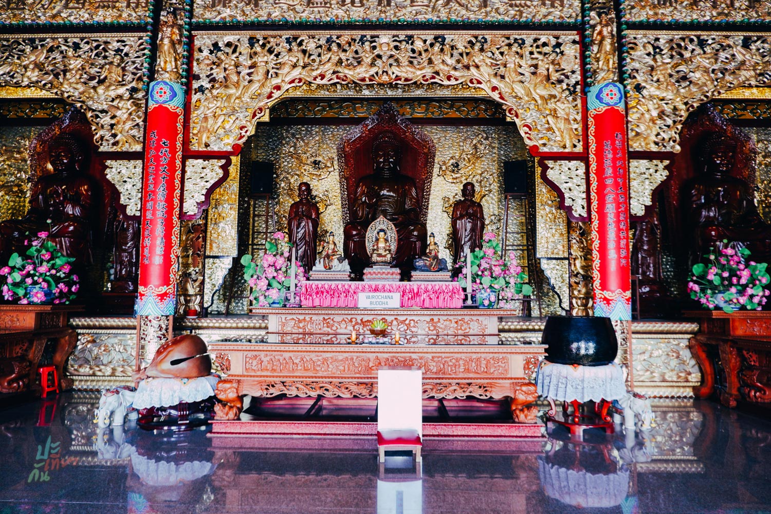 พระไวโรจนพุทธะ (Vairocana Buddha)