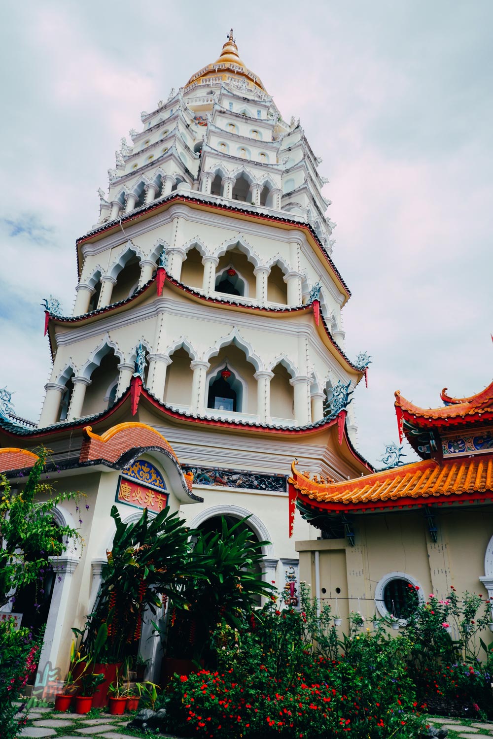 เจดีย์พระหมื่นองค์