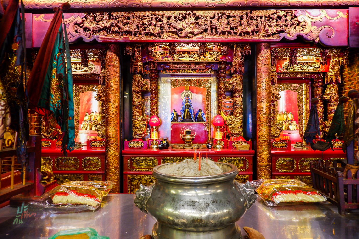 เทพเจ้าฮกเต็กเจี่ยสิน (福德正神)